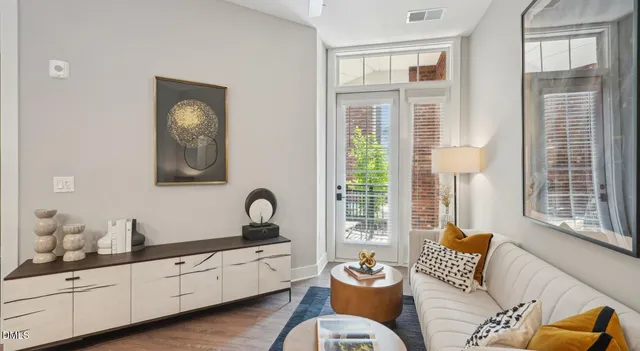 $3,228 | 625 South Elliott Road, Unit C2B, Chapel Hill, NC 27517