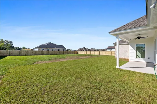 $342,700 | 19522 Deerfield Loop, Loranger, LA 70446