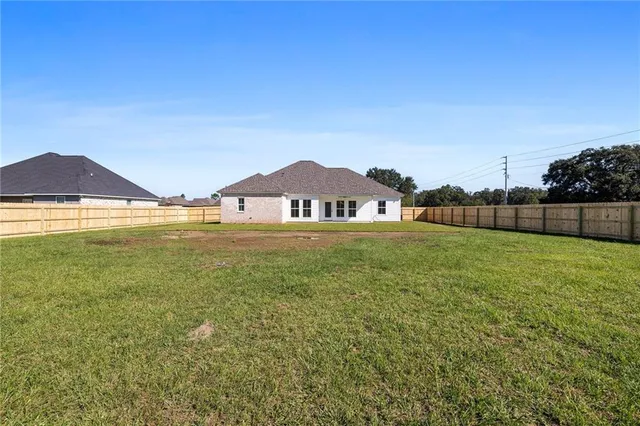 $342,700 | 19522 Deerfield Loop, Loranger, LA 70446