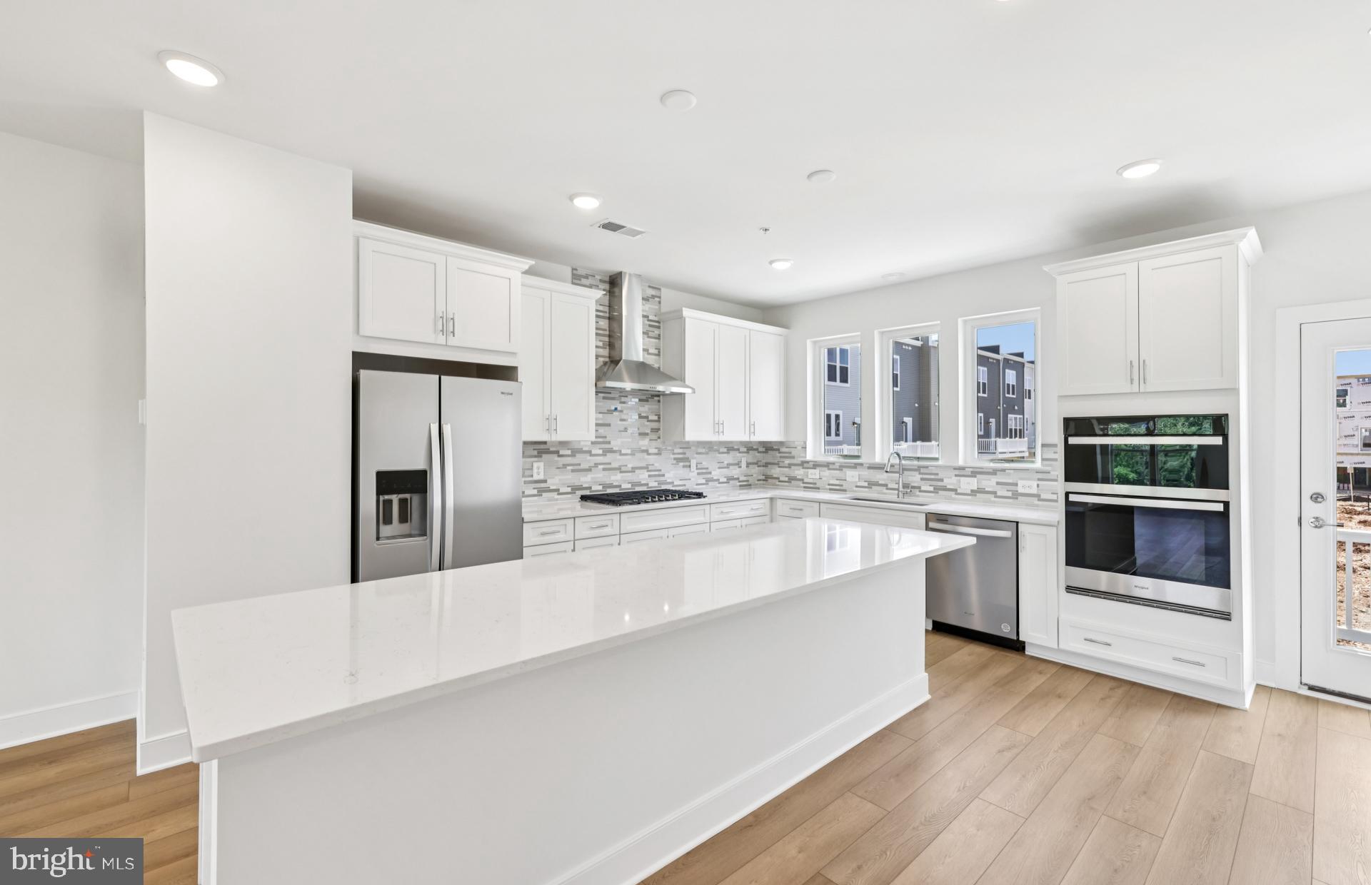 14420 Leafhopper Drive Boyds, MD 20841 - Photo 12 of 30 Gourmet Kitchen