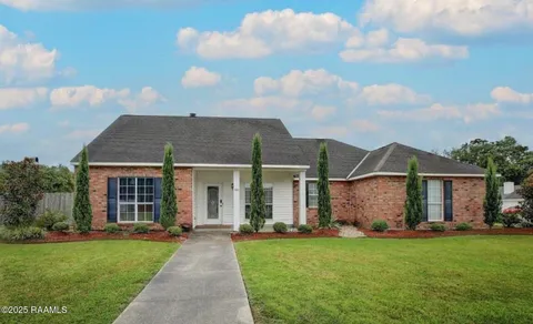 $259,000 | 100 Sandy Brook Lane, Lafayette, LA 70508