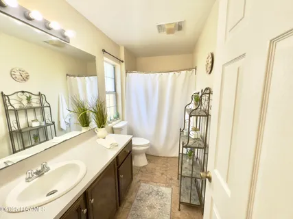 $259,000 | 100 Sandy Brook Lane, Lafayette, LA 70508