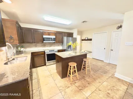 $259,000 | 100 Sandy Brook Lane, Lafayette, LA 70508
