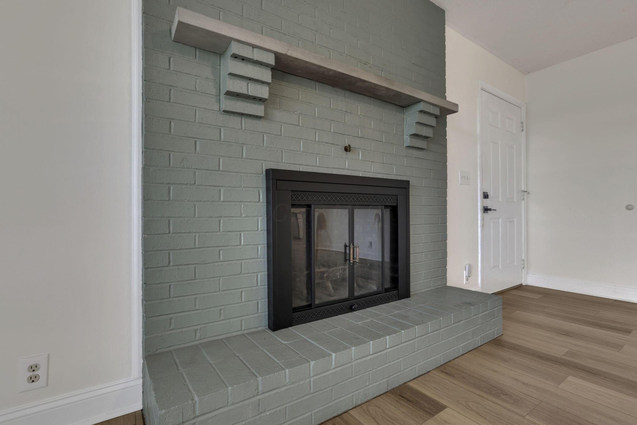 638 Three Mile Road Urbana, OH 43078 - Photo 19 of 55 Fireplacew/ Raised Hearth