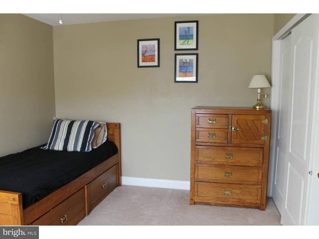 20141 Valhalla Square Ashburn, VA 20147 - Photo 25 of 30 Bedroom
