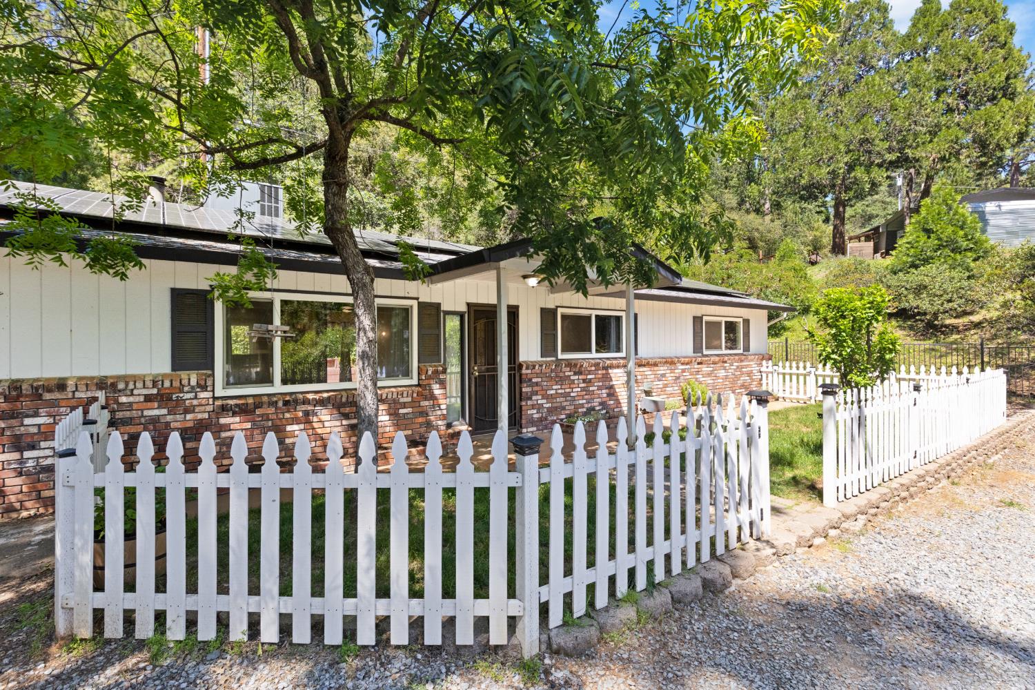 2971 Letitia Avenue Placerville, CA 95667 - Photo 42 of 65 a front view of a house with a garden
