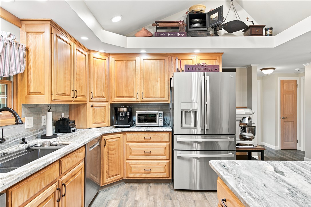 226 Tourtellot Hill Road Glocester, RI 02814 - Photo 8 of 49