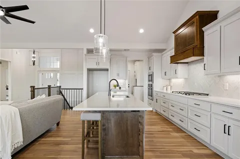 $622,500 | 25032 West 141st Terrace, Olathe, KS 66061