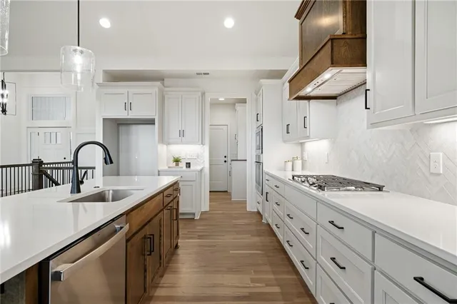 $622,500 | 25032 West 141st Terrace, Olathe, KS 66061