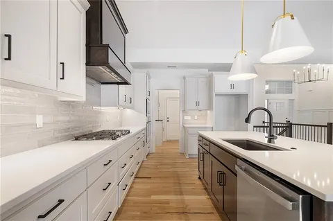 $618,250 | 25032 West 141st Terrace, Olathe, KS 66061