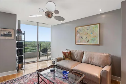 $849,000 | 700 Park Regency Place Northeast, Unit 1501, Atlanta, GA 30326