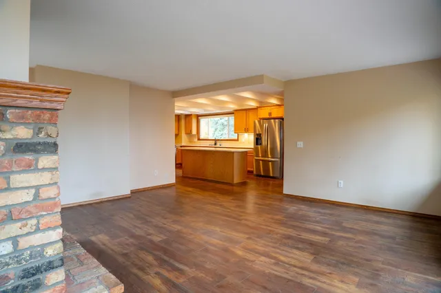 $650,000 | 11551 278th Street, Chisago City, MN 55013