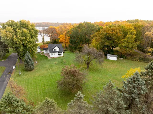 $650,000 | 11551 278th Street, Chisago City, MN 55013