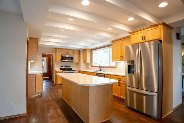 $650,000 | 11551 278th Street, Chisago City, MN 55013