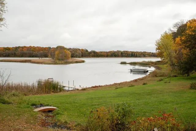 $650,000 | 11551 278th Street, Chisago City, MN 55013