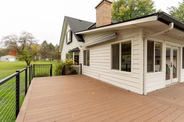 $650,000 | 11551 278th Street, Chisago City, MN 55013