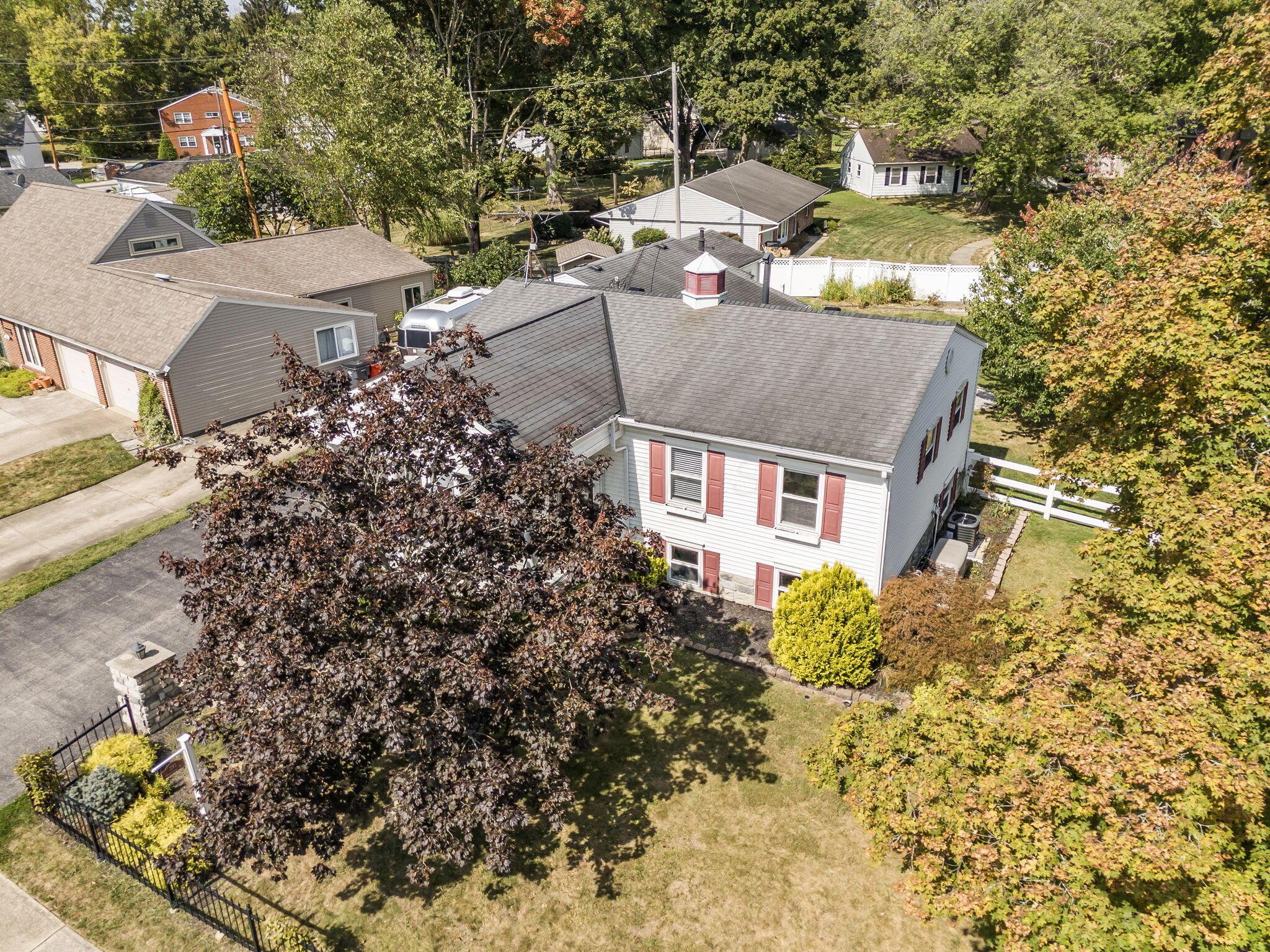 291 Hawthorne Road Sunbury, OH 43074 - Photo 6 of 58 7-web-or-mls-DJI_20250916121048_0004_D