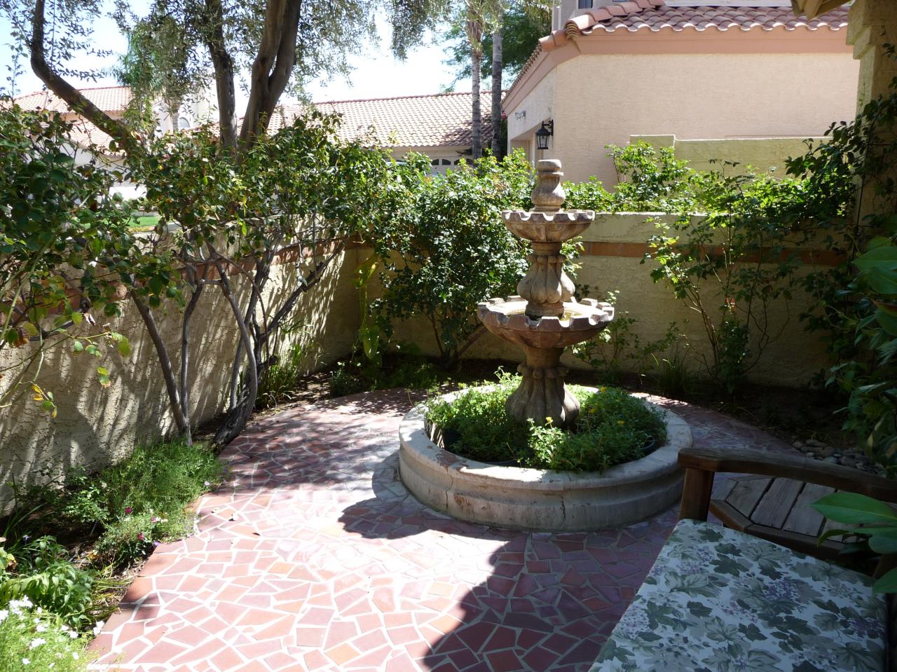 3525 East Rockledge Road Phoenix, AZ 85044 - Photo 8 of 9 Front courtyard with soothing fountain