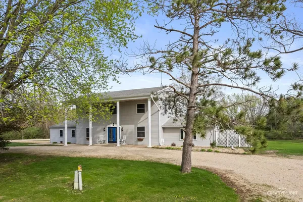 $335,000 | 101 Lakeside Drive, Dixon, IL 61021