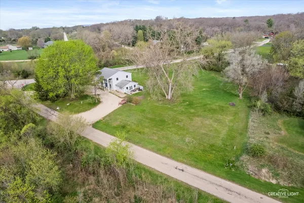 $335,000 | 101 Lakeside Drive, Dixon, IL 61021
