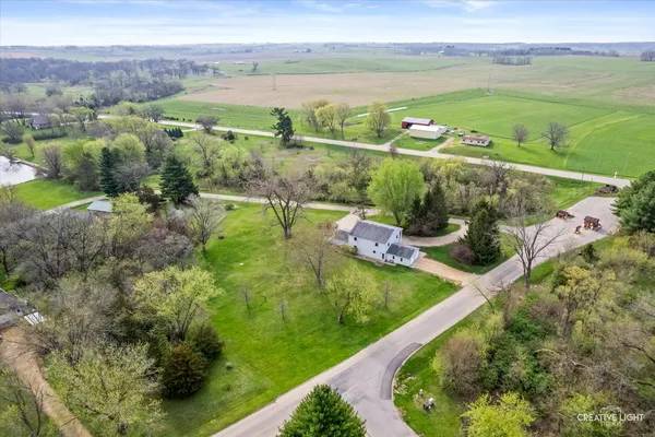 $335,000 | 101 Lakeside Drive, Dixon, IL 61021
