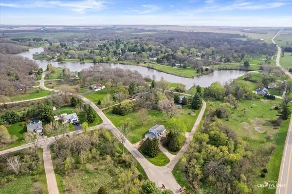 $335,000 | 101 Lakeside Drive, Dixon, IL 61021