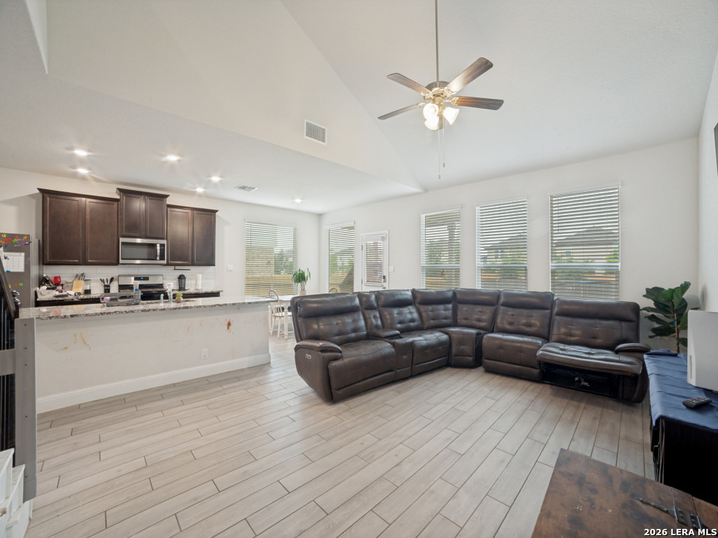 14042 Nolan Fls Road San Antonio, TX 78253 - Photo 6 of 24