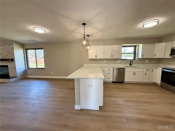 $299,000 | 237 Beau Gon Drive, Swansea, IL 62226