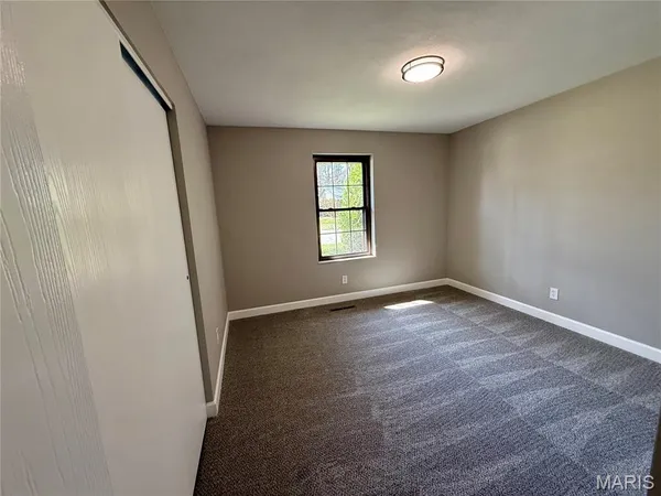 $299,000 | 237 Beau Gon Drive, Swansea, IL 62226