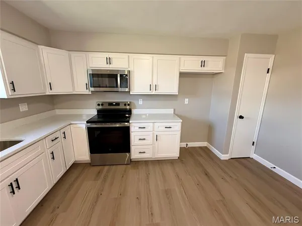 $299,000 | 237 Beau Gon Drive, Swansea, IL 62226