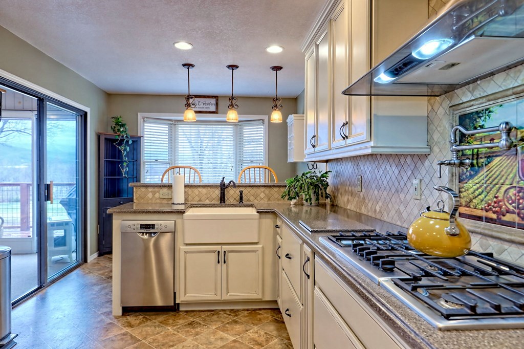 5530 Pine Crest Road Young Harris, GA 30582 - Photo 25 of 84 Gallery Image 25
