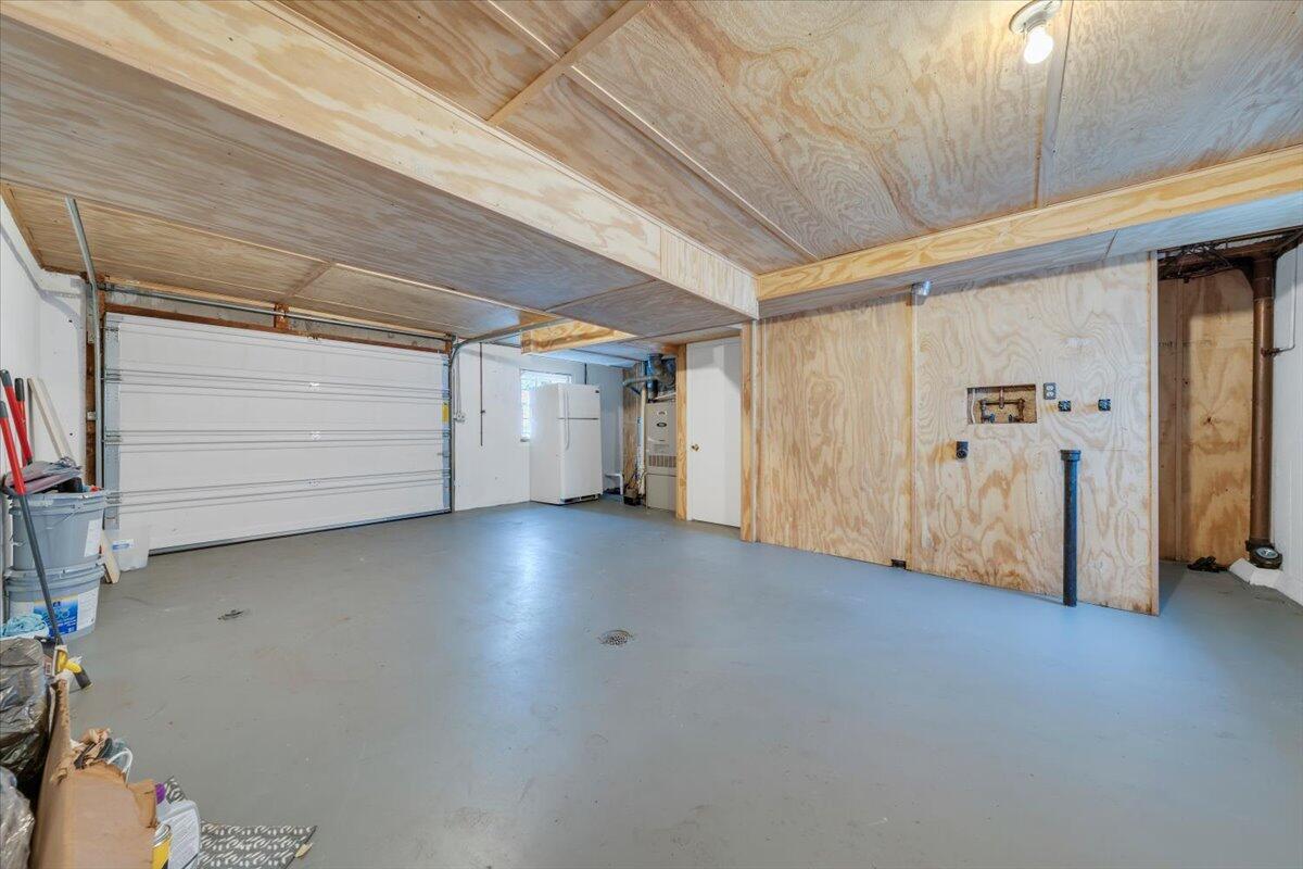 2540 McVitty Road Southwest Roanoke, VA 24018 - Photo 35 of 48 35-MIB09099