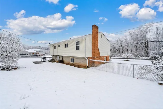 $350,000 | 2540 McVitty Road Southwest, Roanoke, VA 24018