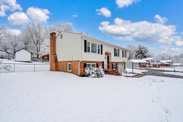 $350,000 | 2540 McVitty Road Southwest, Roanoke, VA 24018