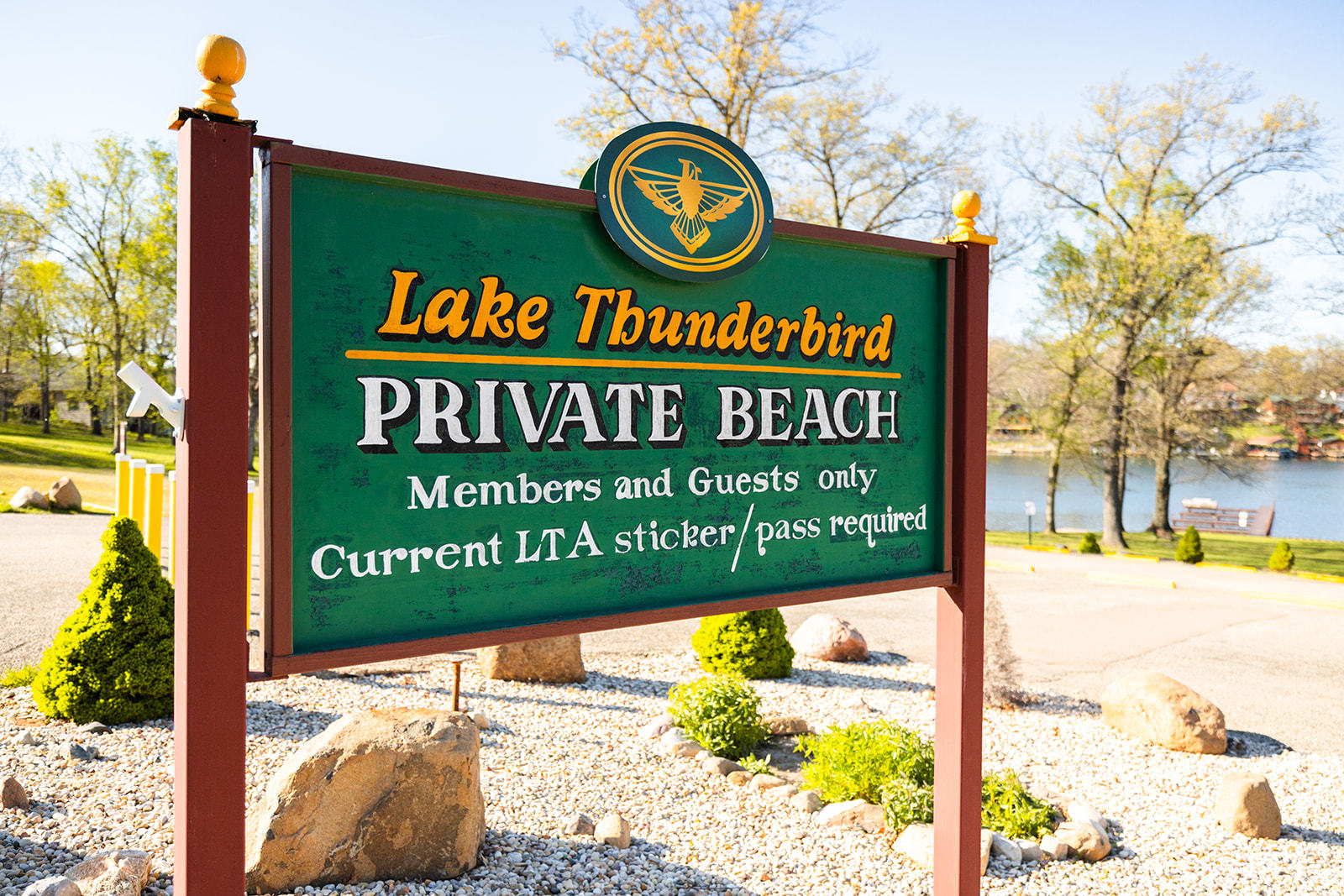 147 Lake Thunderbird Drive Putnam, IL 61560 - Photo 50 of 50 a sign on the side of a building