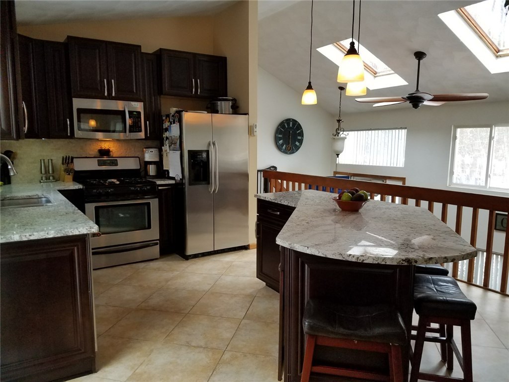 6 Arrowwood Road Coventry, RI 02816 - Photo 18 of 40