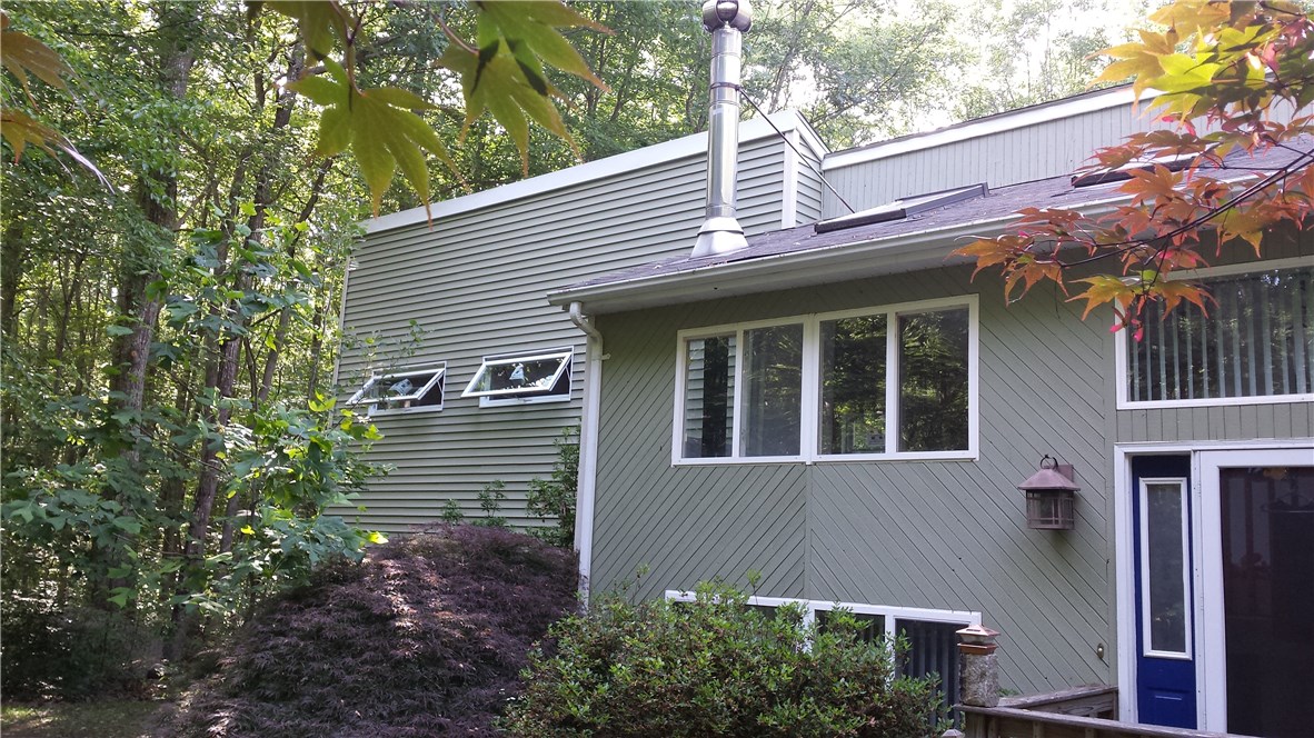 6 Arrowwood Road Coventry, RI 02816 - Photo 2 of 40