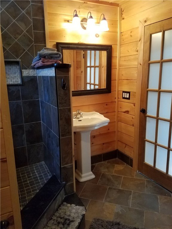 6 Arrowwood Road Coventry, RI 02816 - Photo 26 of 40