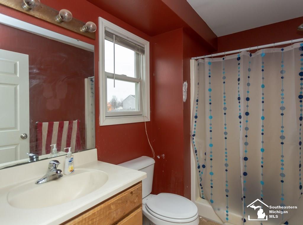 2910 East Valley Road Adrian, MI 49221 - Photo 37 of 37 50029774-36.JPG