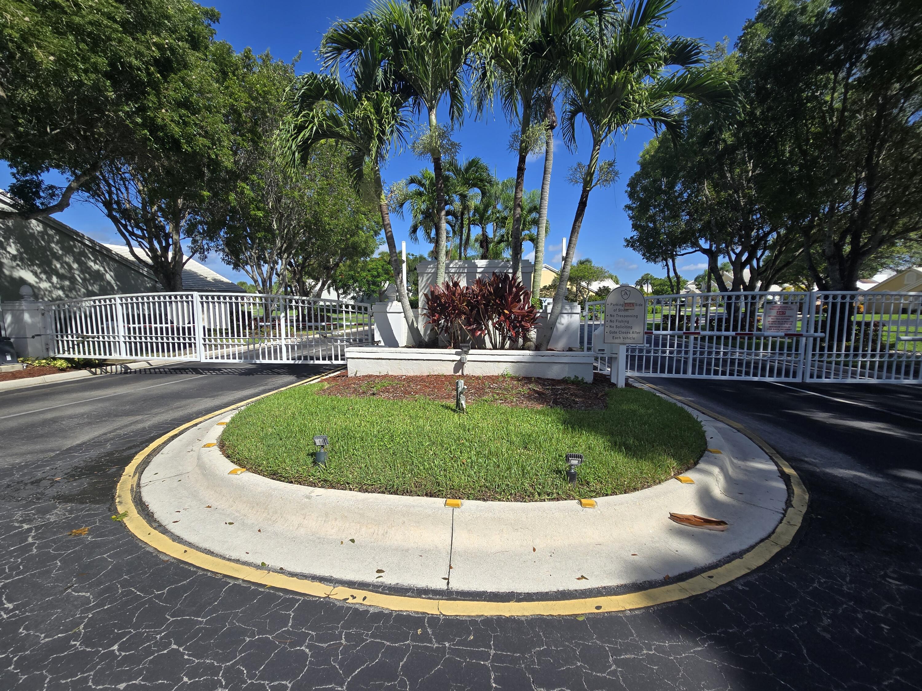 8384 Horseshoe Bay Road Boynton Beach, FL 33472 - Photo 33 of 33 a view of outdoor space and yard