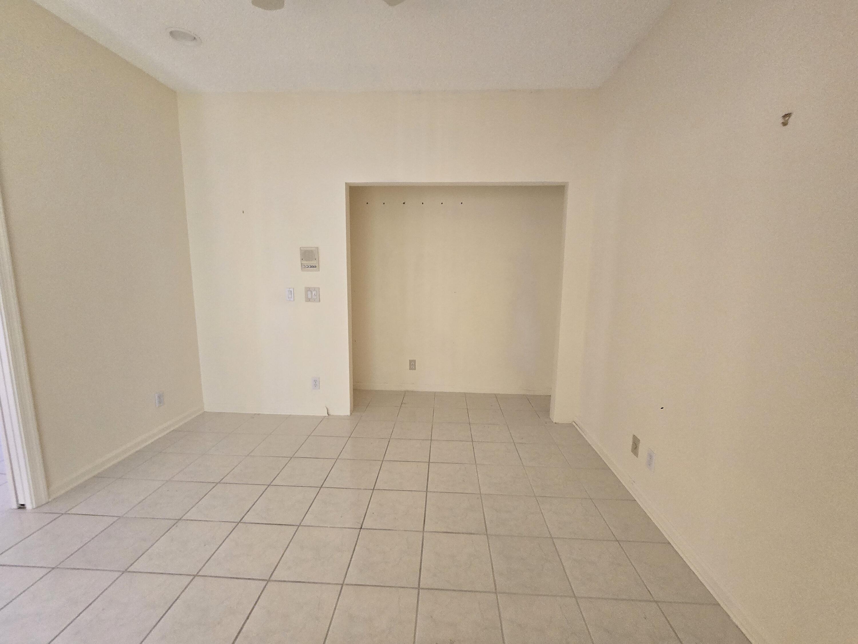 8384 Horseshoe Bay Road Boynton Beach, FL 33472 - Photo 6 of 33