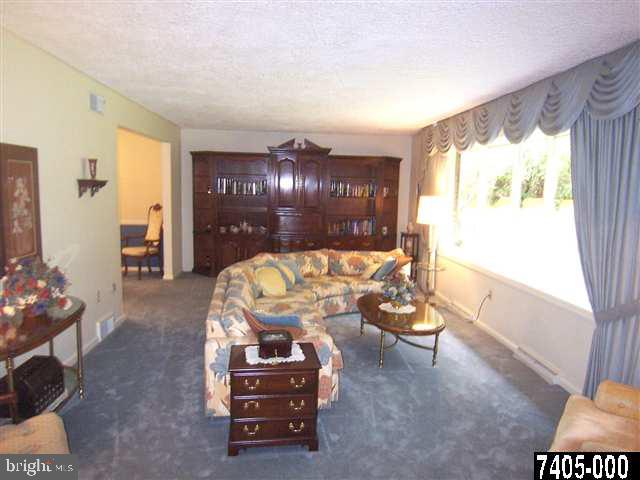 990 Cherry Orchard Road Dover, PA 17315 - Photo 7 of 25 Gallery Image 7