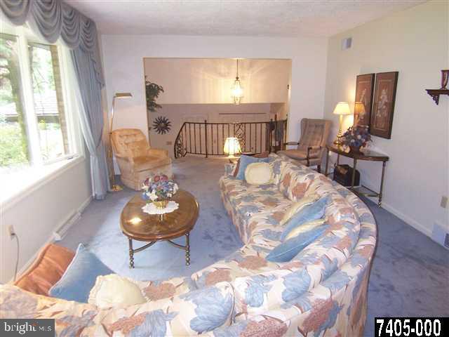990 Cherry Orchard Road Dover, PA 17315 - Photo 8 of 25 Gallery Image 8