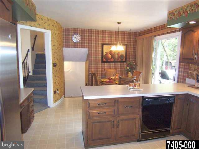 990 Cherry Orchard Road Dover, PA 17315 - Photo 10 of 25 Gallery Image 10