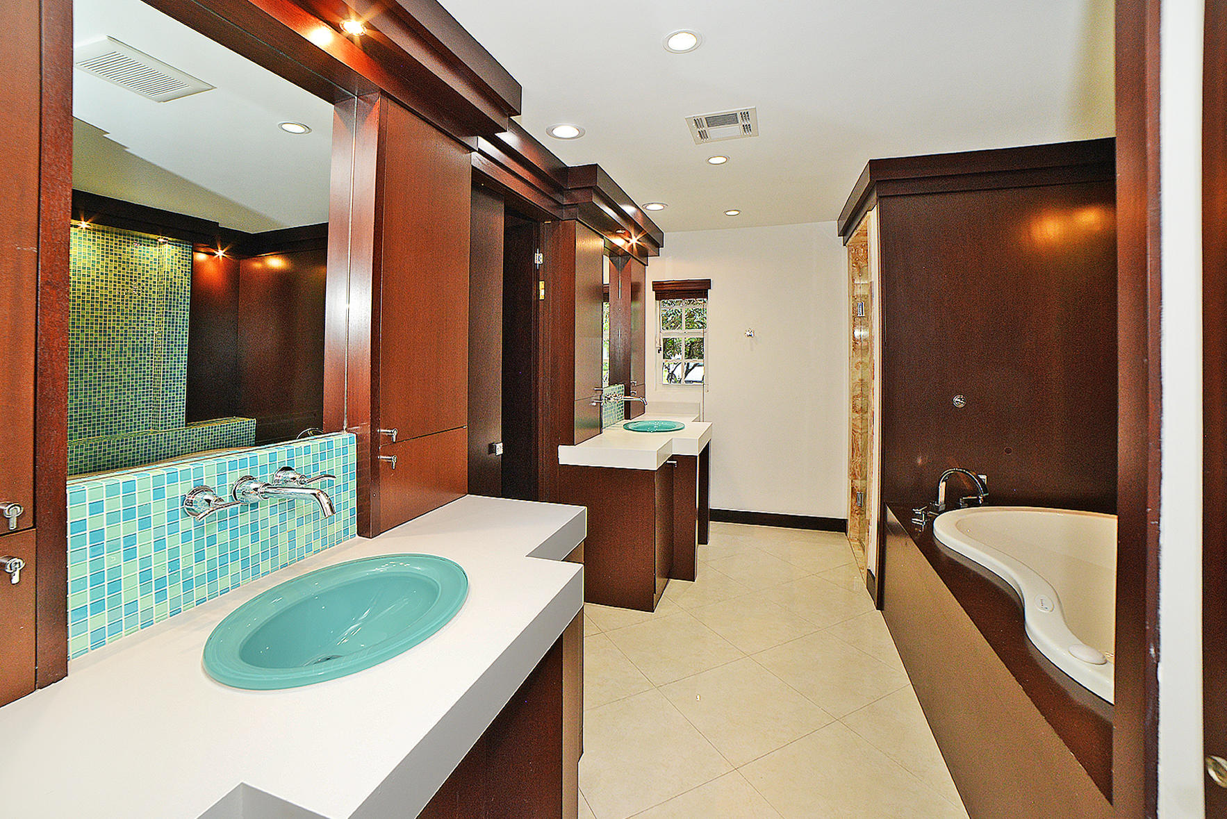 6943 Giralda Circle Boca Raton, FL 33433 - Photo 14 of 30 AK2_8595A
