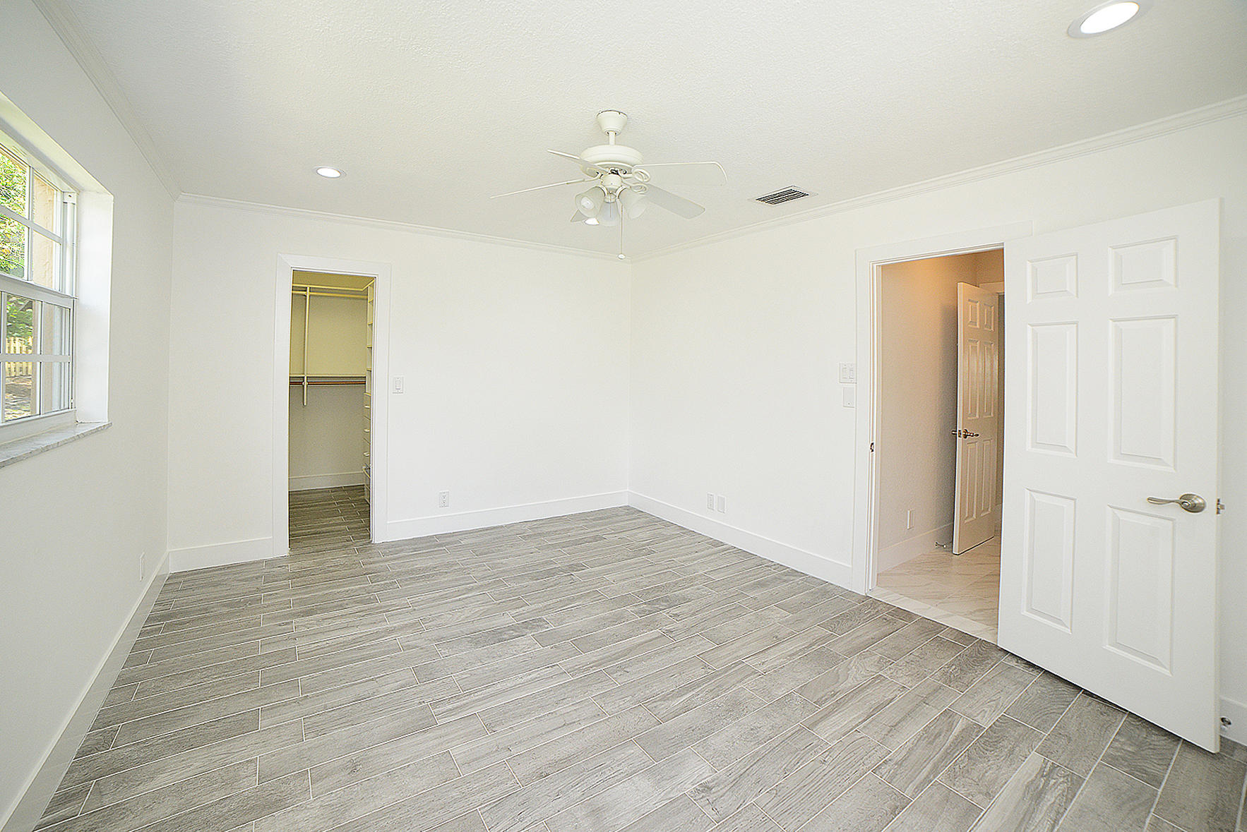 6943 Giralda Circle Boca Raton, FL 33433 - Photo 23 of 30 AK2_8716A