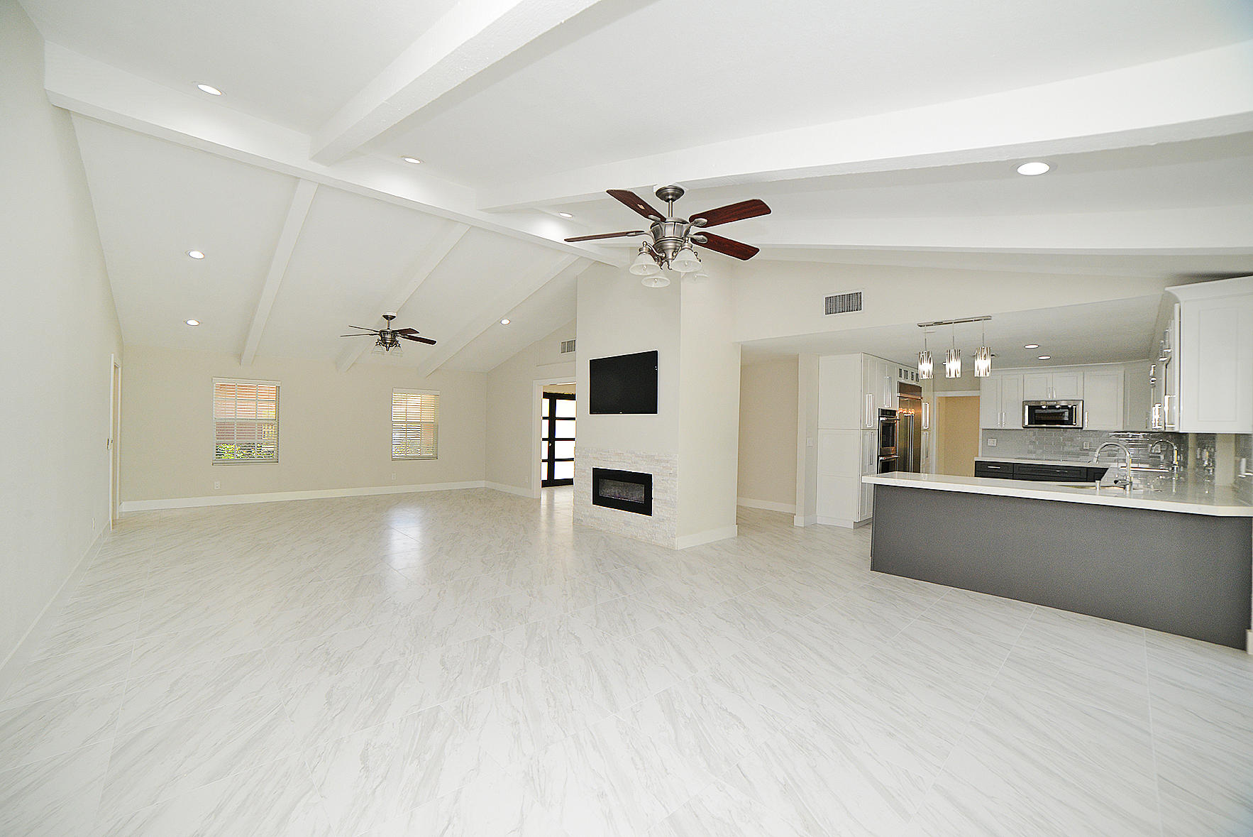 6943 Giralda Circle Boca Raton, FL 33433 - Photo 9 of 30 AK2_8633A