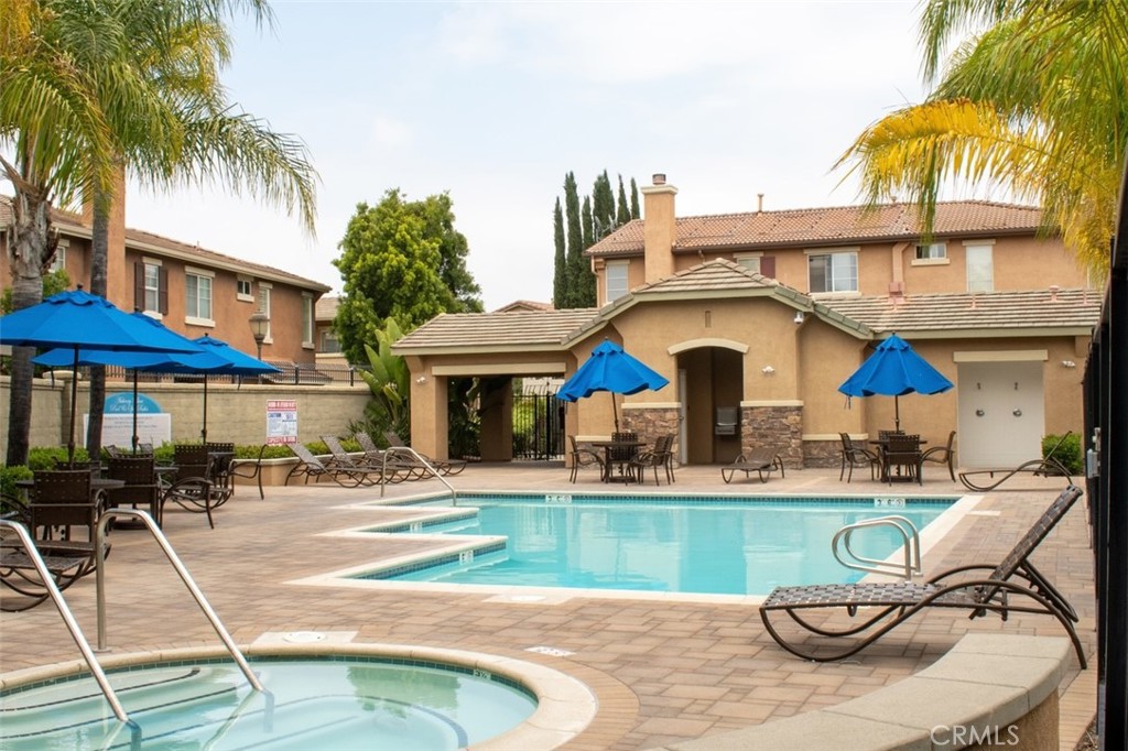 33634 Emerson Way, Unit B Temecula, CA 92592 - Photo 28 of 28 Community Pool