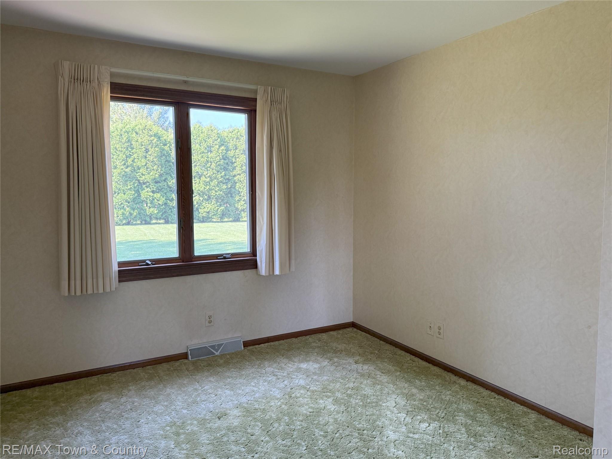 5070 Farrand Road Clio, MI 48420 - Photo 32 of 40 IMG_0602.jpg