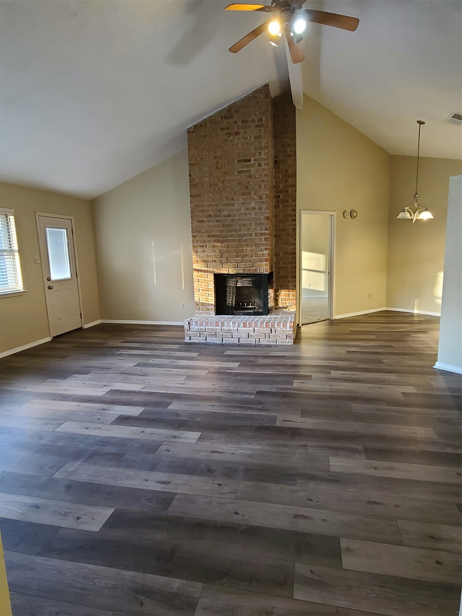 17123 Forelock Way Crosby, TX 77532 - Photo 4 of 21